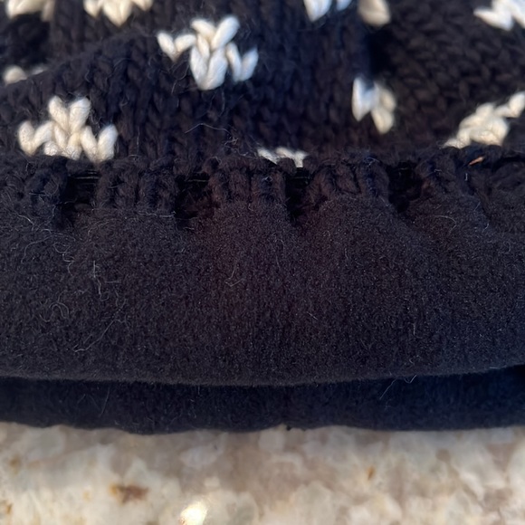 Panache Black & Creamy White lined Stocking Hat with fun large Pom Pom! NWOT - Picture 4 of 8